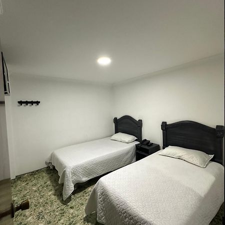 Hotel Nuevo Horizonte E.M.J Bogotá Zewnętrze zdjęcie