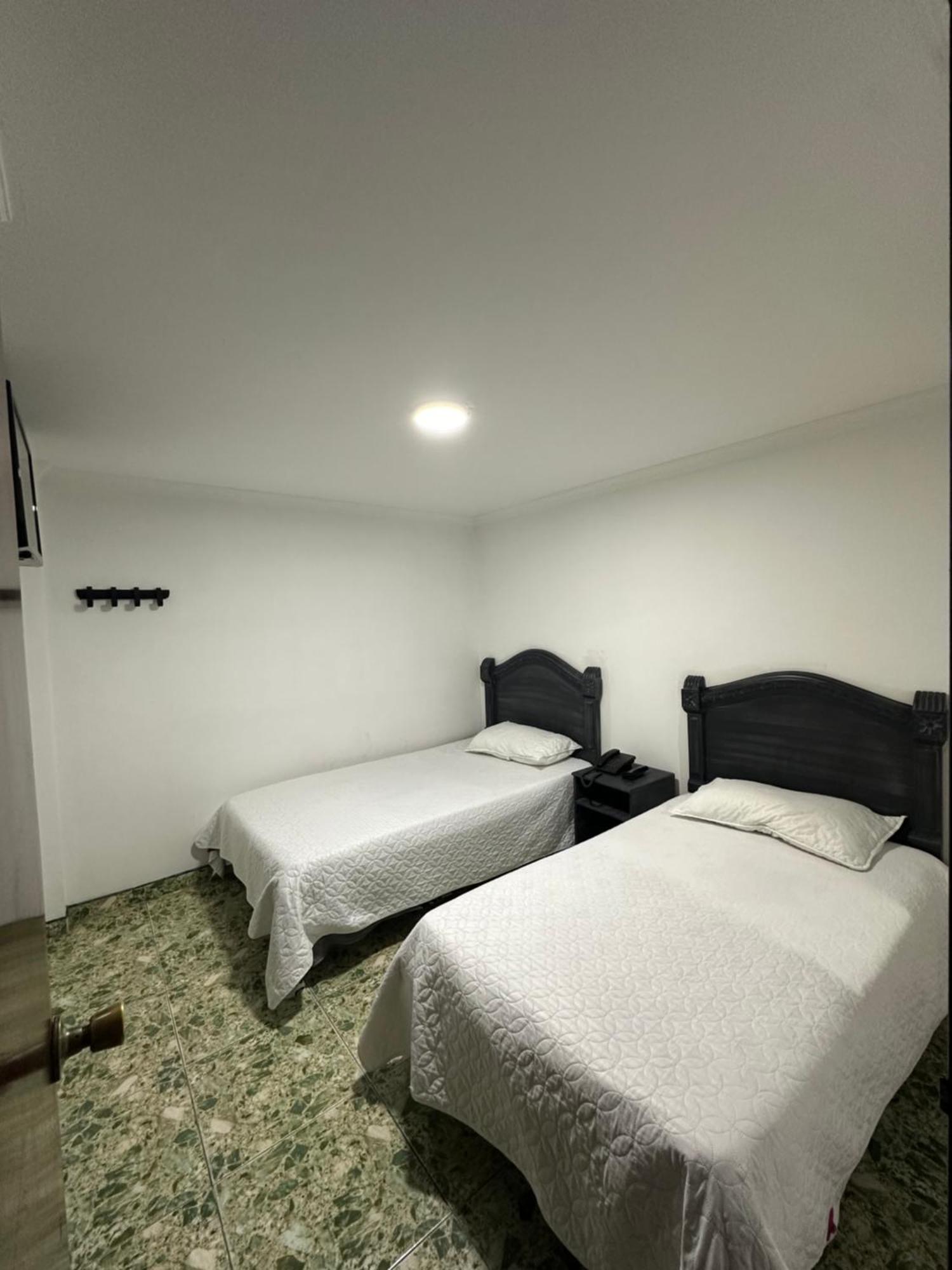 Hotel Nuevo Horizonte E.M.J Bogotá Zewnętrze zdjęcie